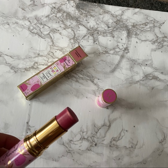 too faced strawberry sparkle